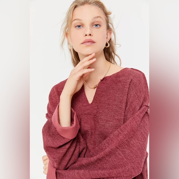 Urban Outfitters Jax Maroon Top - Picture 5 of 6
